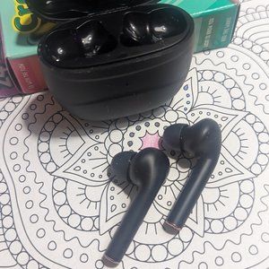 Bluetooth Earbuds - Brand New